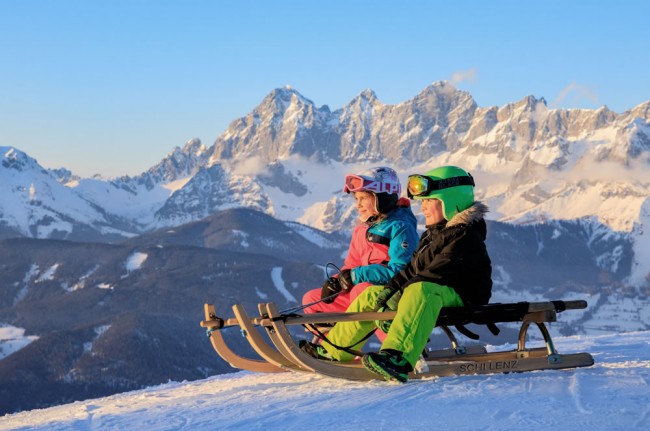 Kinder beim Rodeln auf der Hochwurzen - © Martin Huber, Schladming-Dachstein