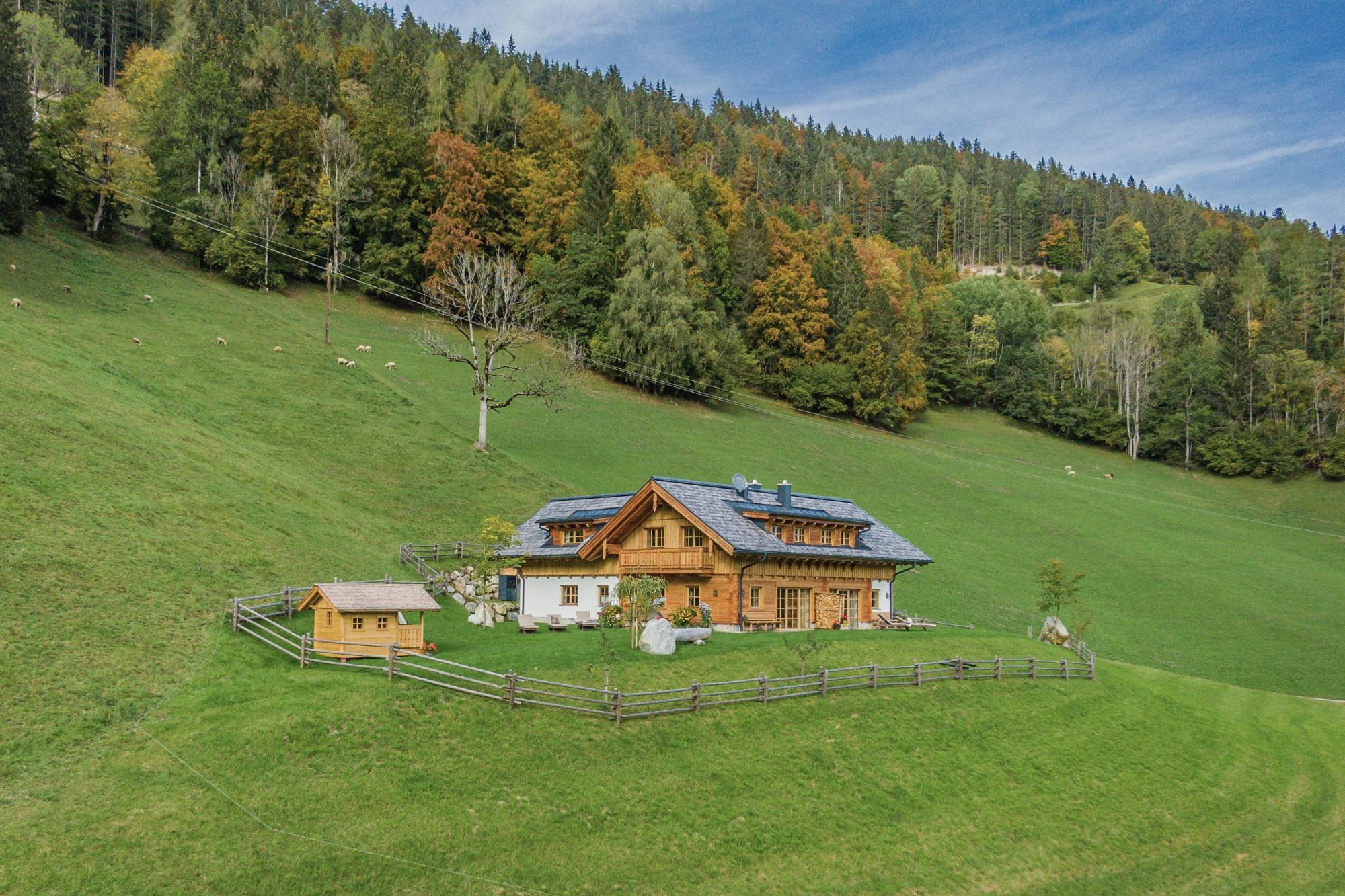 Romantikurlaub im Almchalet Linharterhof im Herbst